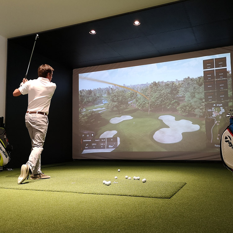 golf-indoor-trackman-paris-france