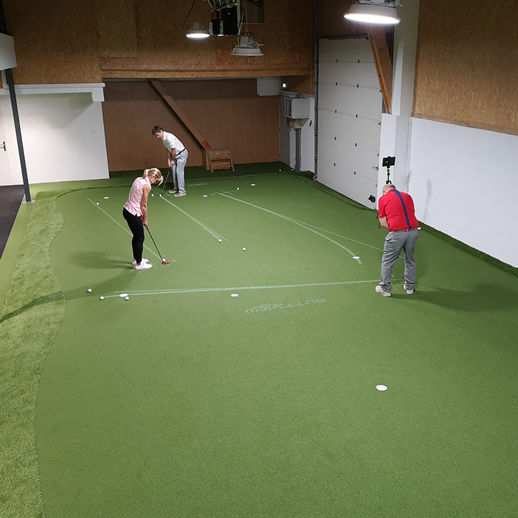 putting-indoor-paris-france-golfskills